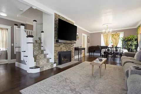 4 Hamill Rd, Worcester, MA 01602 photo 3