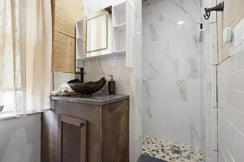 4 Hamill Rd, Worcester, MA 01602 photo 7
