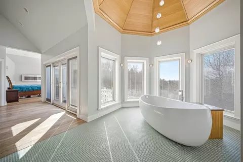 Bath - 68 Prospect Hill Rd, Harvard, MA 01451 photo 6 of 6