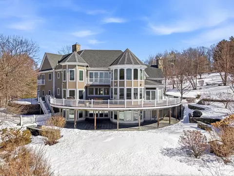 Exterior - 68 Prospect Hill Rd, Harvard, MA 01451 photo 2 of 4