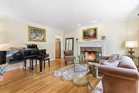 Living - 20 Marshall Path, Acton, MA 01720 photo 2 of 4