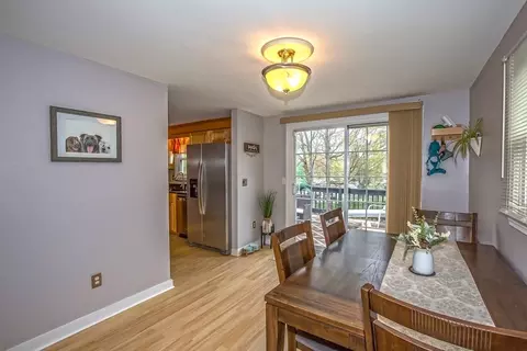 285 Ellendale Cir, Springfield, MA 01128 photo 9