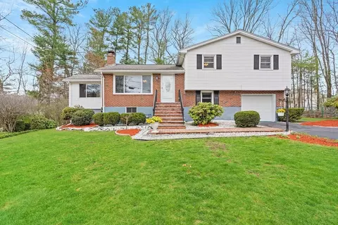 1 Marie Cir, Burlington, MA 01803