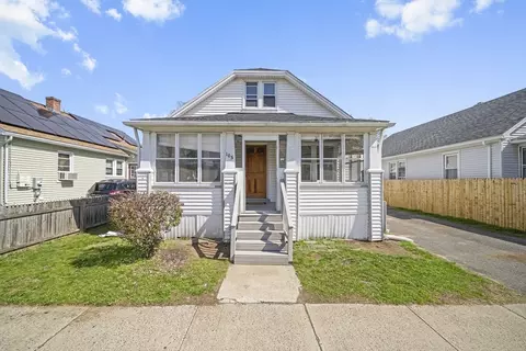 105 Wilber St, Springfield, MA 01104