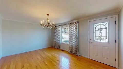 4 Alder St, Worcester, MA 01606 photo 9