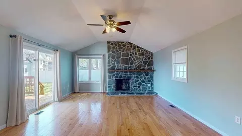 4 Alder St, Worcester, MA 01606 photo 12