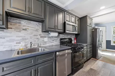 41 Euclid Ave, Springfield, MA 01108 photo 14