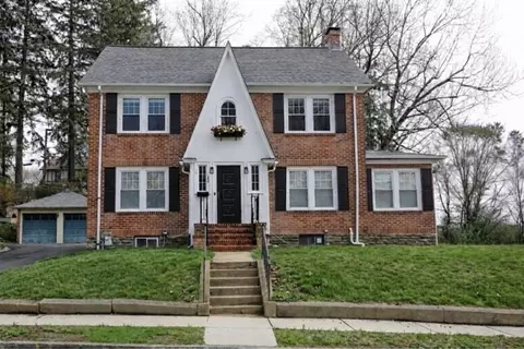 22 Longfellow Rd, Worcester, MA 01602