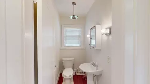 Bath - 22 Longfellow Rd, Worcester, MA 01602 photo 1 of 5