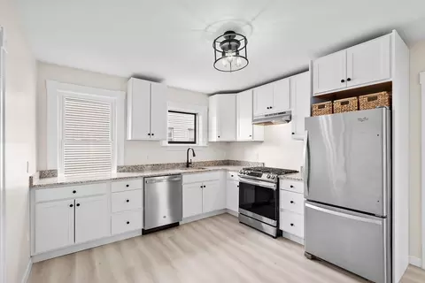 17 Hull St #1, Belmont, MA 02478