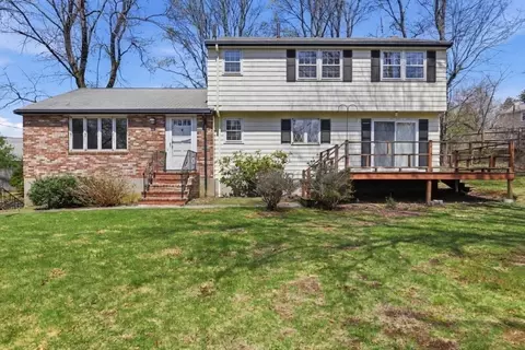 306 Fairmount Ave, Hyde Park, MA 02136