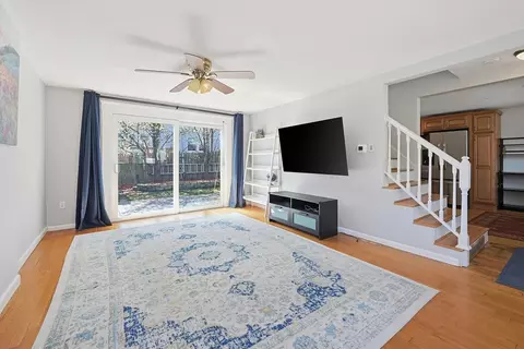 453 E 5th St, Boston, MA 02127 photo 6