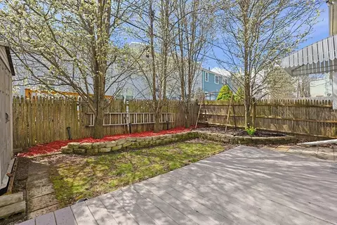 453 E 5th St, Boston, MA 02127 photo 2