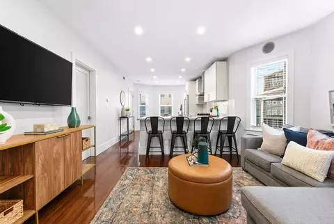 351 Centre St #2, Boston, MA 02122