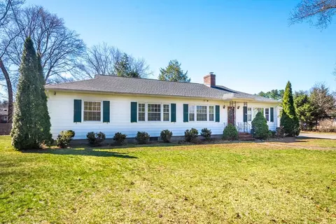 378 Lowell St, Andover, MA 01810