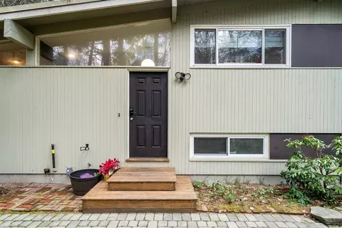 52 Turning Mill Rd, Lexington, MA 02420