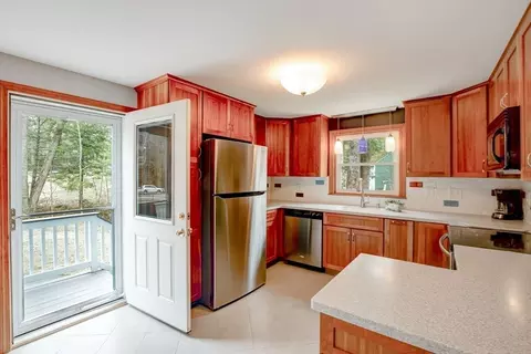 40 Noel Dr, Ashburnham, MA 01430 photo 6