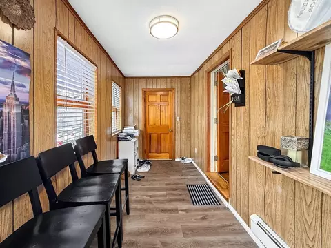 Entry Way - 14 Oak Ter, Everett, MA 02149 photo 2 of 3