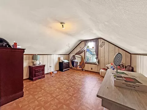 Bedroom - 14 Oak Ter, Everett, MA 02149 photo 6 of 6