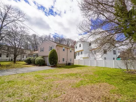 53 Yale Rd, Needham, MA 02494 photo 4