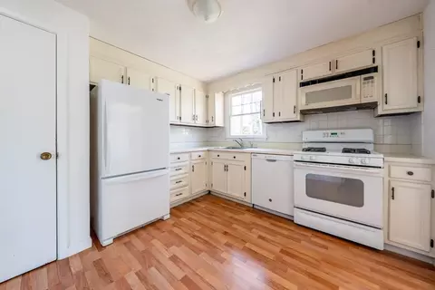 67 Crawford Rd, Cotuit, MA 02635 photo 8