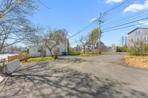 Exterior - 90 Water St, Danvers, MA 01923 photo 2 of 5