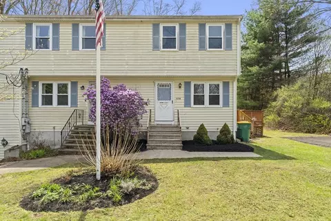 117 Providence St #B, Millville, MA 01529