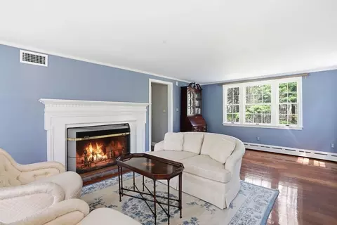 192 Prospect St, Hingham, MA 02043 photo 8