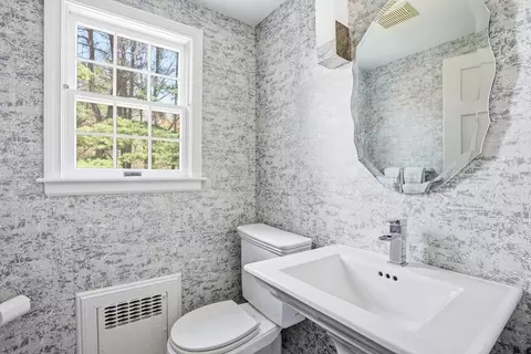 192 Prospect St, Hingham, MA 02043 photo 9