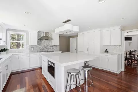 192 Prospect St, Hingham, MA 02043 photo 4