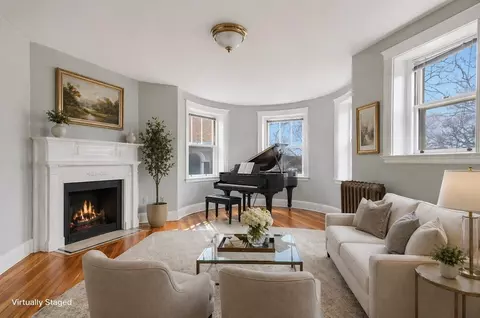 457 Washington St #7, Newton, MA 02458