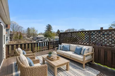 Exterior - 155 E Lothrop St, Beverly, MA 01915 photo 2 of 5