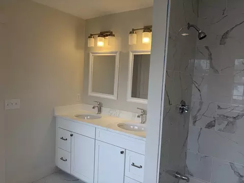 Bath - 76 Valmor St, Worcester, MA 01604 photo 4 of 4