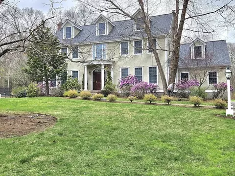 17 Morningside Ln, Lincoln, MA 01773