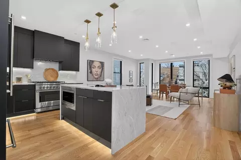 8-10 Mercer St #PH, Boston, MA 02127