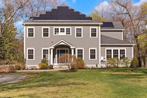 555 Lowell St, Lexington, MA 02420