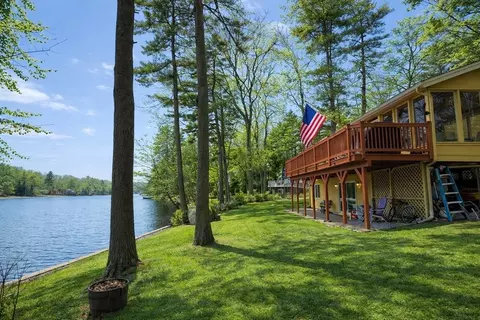 91 Bradford Ln, Barnstead, NH 03225