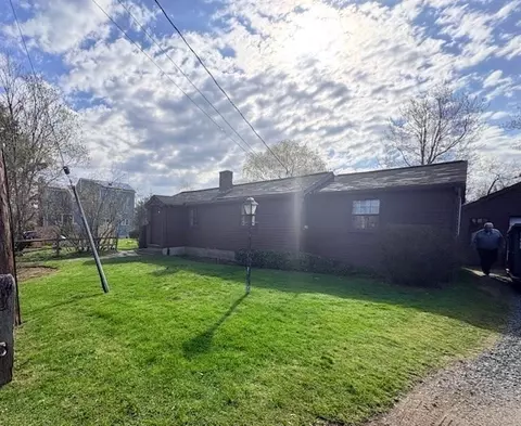10 Calebs Ln, Rockport, MA 01966