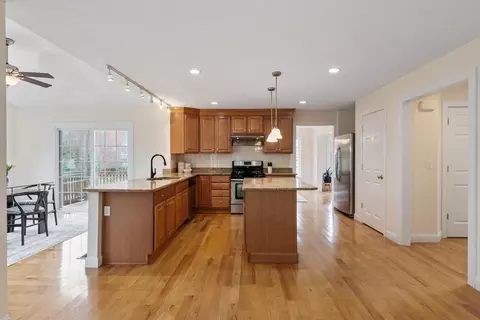 4 Henley Rd, Acton, MA 01720 photo 4