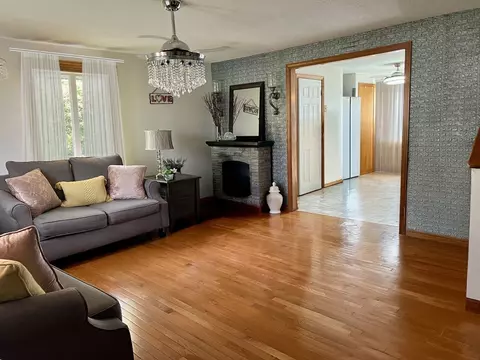 Living - 46-48 Kent Rd, Springfield, MA 01129 photo 1 of 4