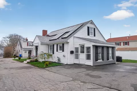 37 Blakely Ct, Fall River, MA 02720 photo 3