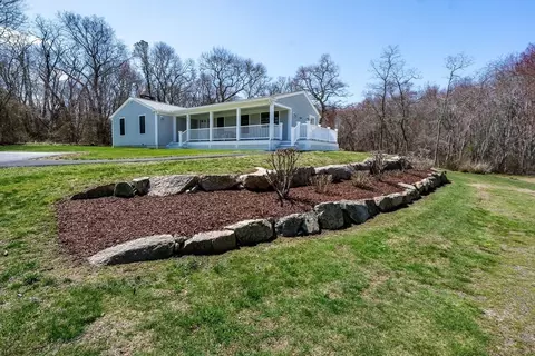 339 Cedar St, Barnstable, MA 02668