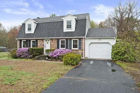 1 Paulene Dr, Franklin, MA 02038