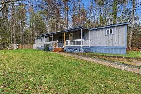 987 Patriots Rd, Templeton, MA 01468