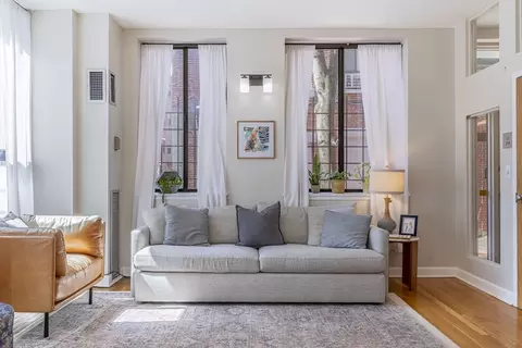 142 Commercial St #101, Boston, MA 02109