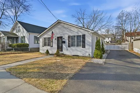 222 Edendale St, Springfield, MA 01104 photo 2