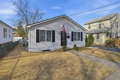 222 Edendale St, Springfield, MA 01104 photo 3