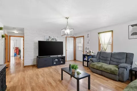 222 Edendale St, Springfield, MA 01104 photo 7