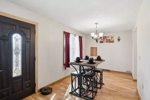 222 Edendale St, Springfield, MA 01104 photo 9