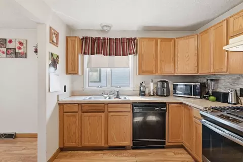 222 Edendale St, Springfield, MA 01104 photo 14